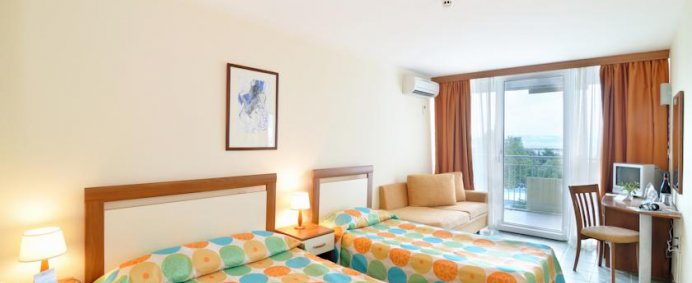 Hotel LAGUNA MARE 4* - Albena, Bulgaria. - Photo 9