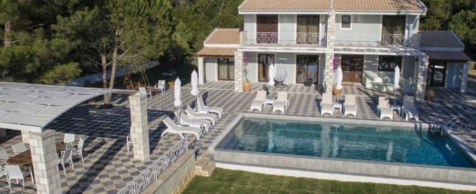 Vila PERSEUS 5* - Corfu, Grecia. - Photo 1