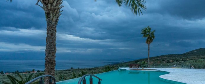 Vilele KTIMA ANTHIDON 5* - Insula EVIA, Grecia. - Photo 1