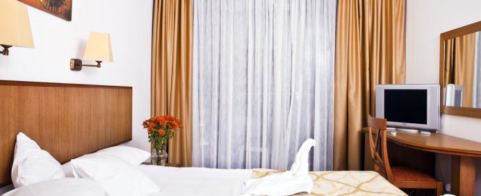 Hotel CLEOPATRA 4* - Saturn, Romania. - Photo 2