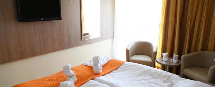 Hotel PICCADILLY 2* - Mamaia, Romania. - Photo 5