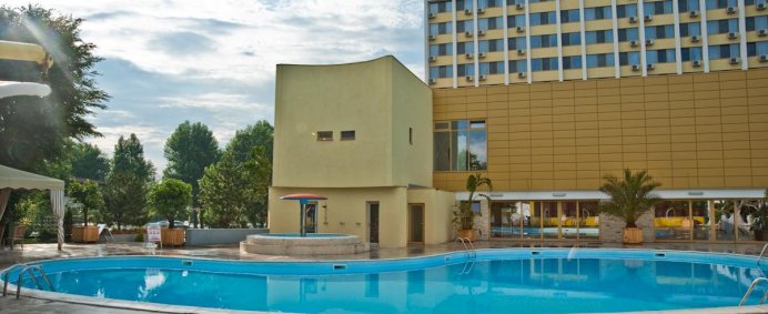 Hotel FLORA 3* - Mamaia, Romania. - Photo 1