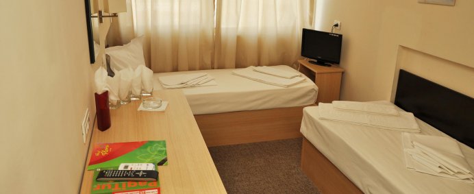 Hotel FLORA 3* - Mamaia, Romania. - Photo 2