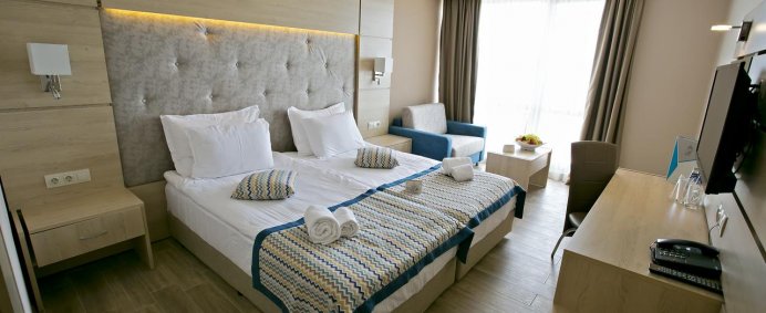 Hotel ROYAL GRAND 4* - Kavarna, Bulgaria. - Photo 4