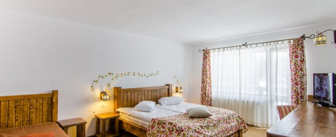 Complex CHEILE GRADISTEI 3* - Fundata, Romania. - Photo 2
