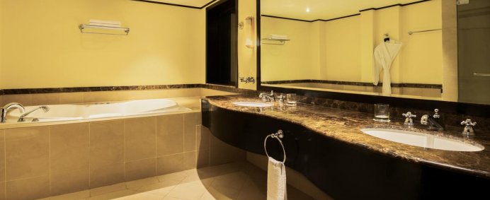 Hotel LE MERIDIEN ILE MAURICE 4* - Pointe aux Piments, Mauritius. - Photo 11