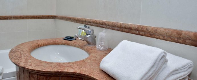 Hotel HIBERIA 3* - Roma, Italia. - Photo 3