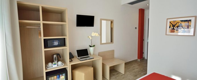 Hotel LUXOR FLORENCE 3* - Florenta, Italia. - Photo 4