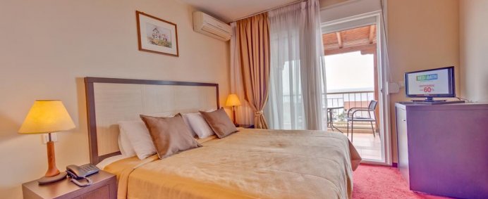 Hotel ALKYONIS 3* - Halkidiki Nea Kalikratia, Grecia. - Photo 1