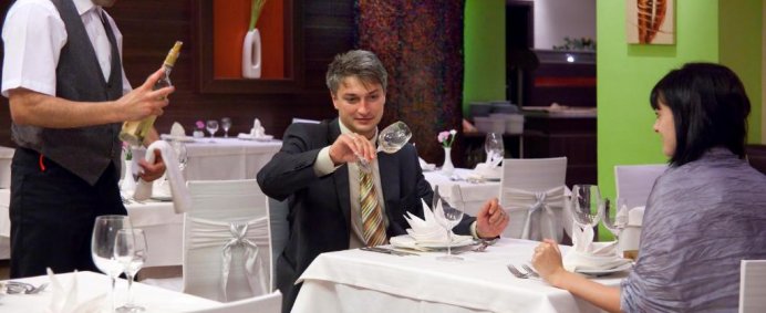 Hotel KRISTAL 4* - Nisipurile de Aur, Bulgaria. - Photo 16