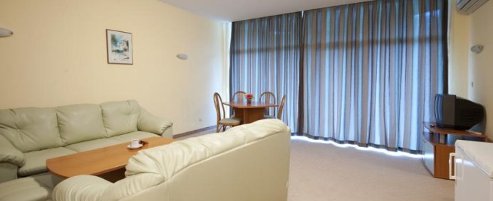 Hotel PALM BEACH 4* - Nisipurile de Aur, Bulgaria. - Photo 8