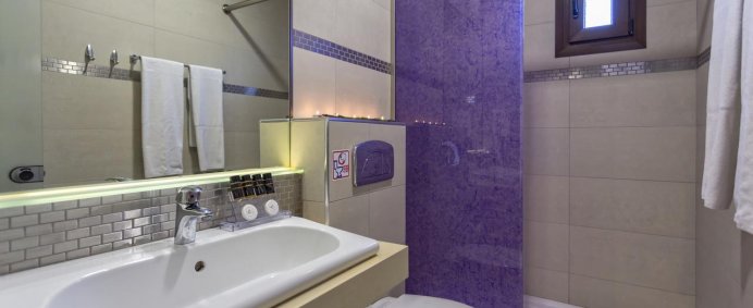 Hotel LAGOMANDRA BEACH & SUITES 4* - Halkidiki, Grecia. - Photo 14