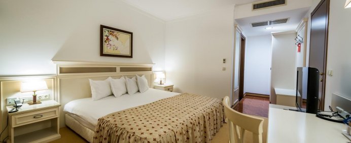 Hotel ROYAL PALACE HELENA SANDS 5* - Sunny Beach, Bulgaria. - Photo 4