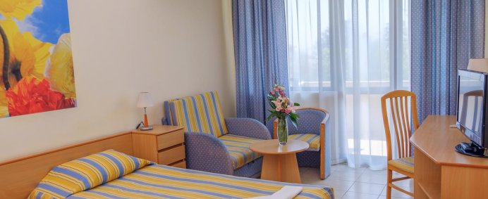 Hotel LEBED 4* - Sf. Constantin si Elena, Bulgaria. - Photo 3