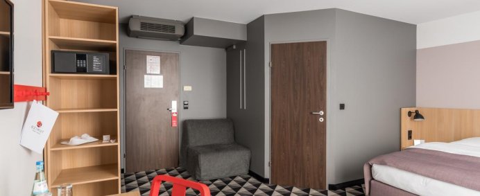 Hotel AZIMUT VIENNA 4* - Viena, Austria. - Photo 5