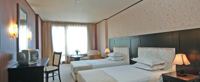 Hotel MORSKO OKO GARDEN 3* - Nisipurile de Aur, Bulgaria. - Photo 4