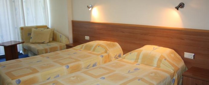 Hotel PERUNIKA 3* (PET FRIENDLY) - Nisipurile de Aur, Bulgaria. - Photo 2