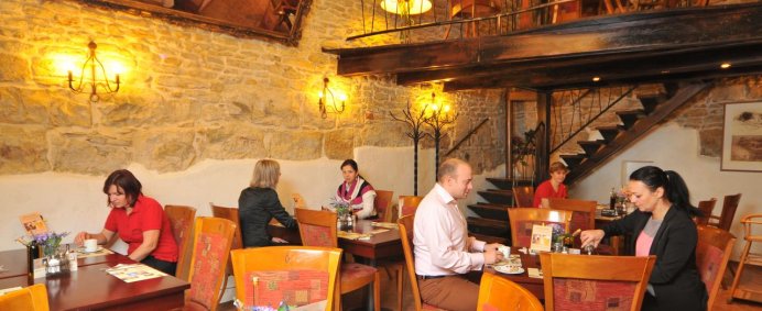 Hotel METAMORPHIS 4* - Praga, Cehia. - Photo 15