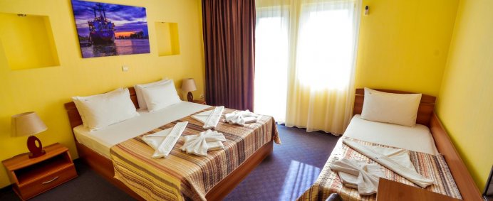 Pensiunea OVIDIU 4* - Crisan (jud. Tulcea), Romania. - Photo 8