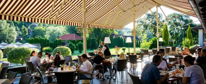 Hotel GRADINA MORII 3* - Maramures (Sighetul Marmatiei), Romania. - Photo 4