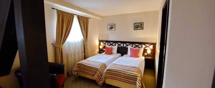 Hotel GRADINA MORII 3* - Maramures (Sighetul Marmatiei), Romania. - Photo 9