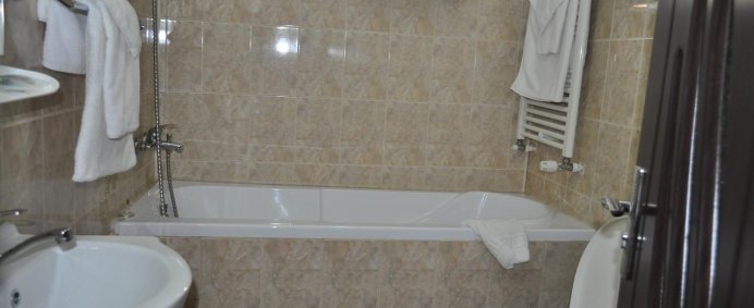 Hotel GREEN PALACE 3* - Sinaia, Romania. - Photo 11