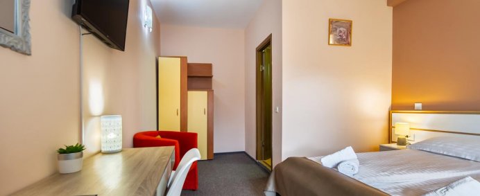 Hotel LONG STREET 3* - Brasov, Romania. - Photo 6