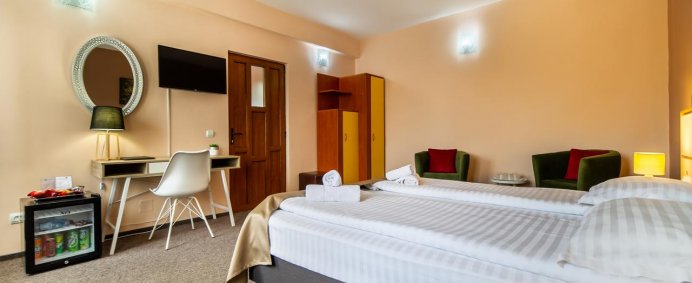 Hotel LONG STREET 3* - Brasov, Romania. - Photo 8