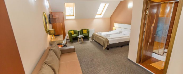 Hotel LONG STREET 3* - Brasov, Romania. - Photo 11