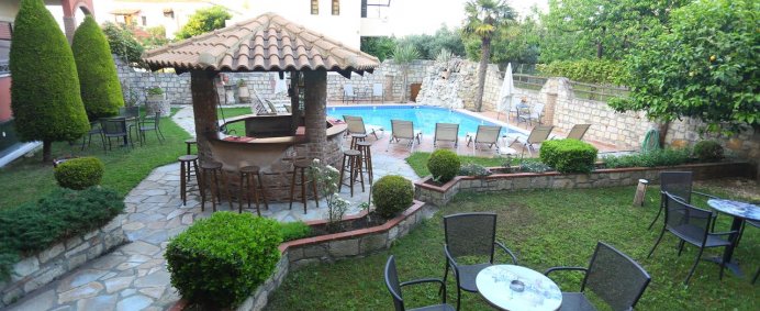 Hotel ZEUS 2* - Halkidiki Kassandra, Grecia. - Photo 2