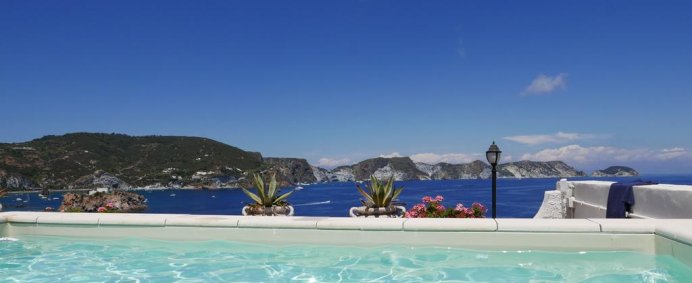 Hotel TORRE DEI BORBONI 3* - Ponza (Lazio), Italia. - Photo 1