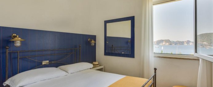 Hotel TORRE DEI BORBONI 3* - Ponza (Lazio), Italia. - Photo 16