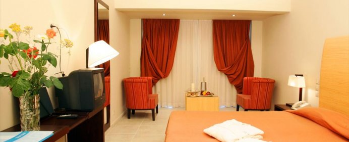 Hotel OLYMPIAN BAY HOLIDAY CLUB 4* - Pieria (Riviera Olimpului), Grecia. - Photo 16