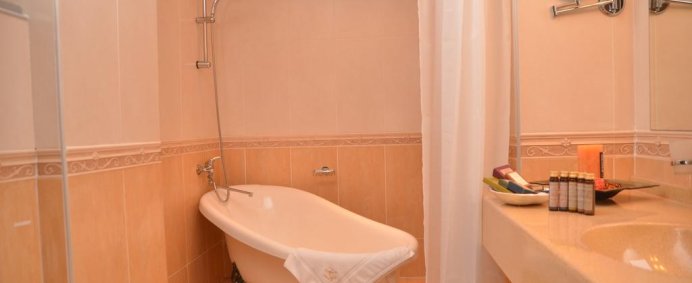 Hotel RICHMOND 4* - Mamaia, Romania. - Photo 6