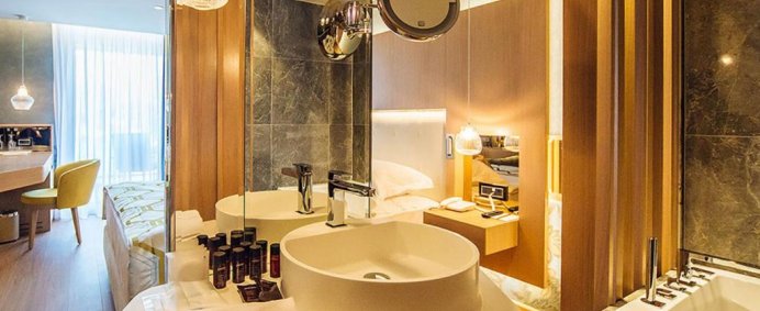 Hotel MAESTRAL RESORT & CASINO 5* DeLuxe - Milocer, Muntenegru. - Photo 9
