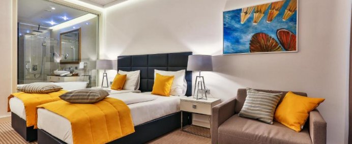 Hotel RIVIJERA 4* - Petrovac, Muntenegru. - Photo 2