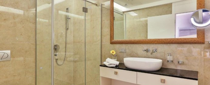 Hotel RIVIJERA 4* - Petrovac, Muntenegru. - Photo 10