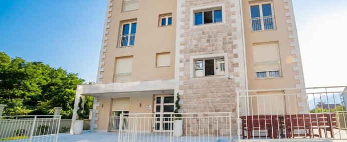 Aparthotel SEA POINT APARTMENTS 4* - Tivat, Muntenegru. - Photo 2