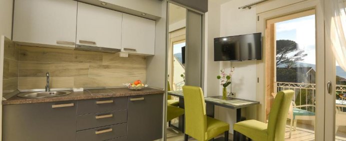 Aparthotel SEA POINT APARTMENTS 4* - Tivat, Muntenegru. - Photo 9