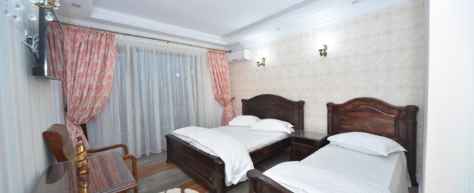Pensiunea EDY'S ROYAL 3* - Predeal, Romania. - Photo 17