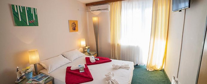Hotel BIP 3* - Budva, Muntenegru. - Photo 1