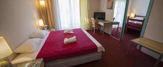 Hotel BIP 3* - Budva, Muntenegru. - Photo 4