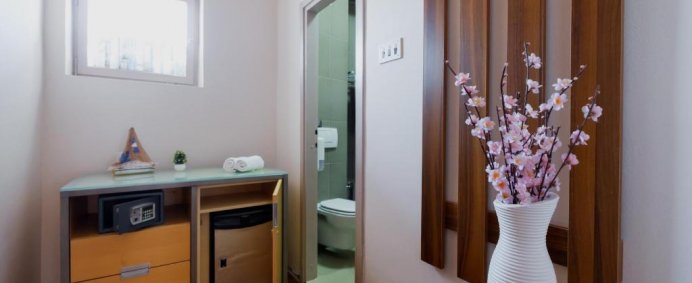 Hotel BIP 3* - Budva, Muntenegru. - Photo 8