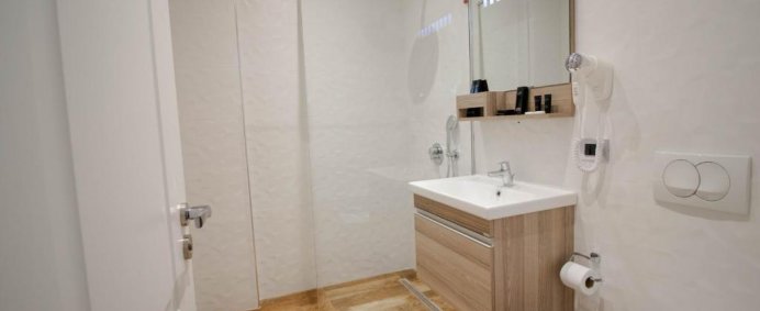 Hotel BLUE MARINE 4* - Durres, Albania. - Photo 3