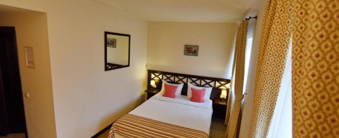 Hotel GRADINA MORII 3* - Sighetu Marmatiei, Romania. - Photo 12