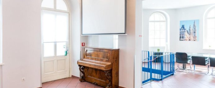 Hotel A&O WIENN STADTHALLE 3* - Viena, Austria. - Photo 14