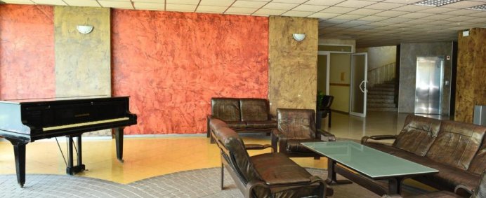 Hotel AMBASSADOR 3* - Nisipurile de Aur, Bulgaria. - Photo 1