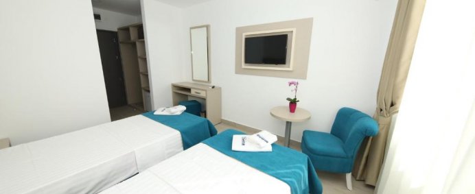 Hotel DELFIN 3* - Mamaia, Romania - Photo 14