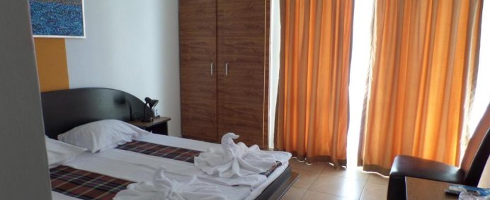 Hotel METROPOL 2* - Mamaia, Romania - Photo 5