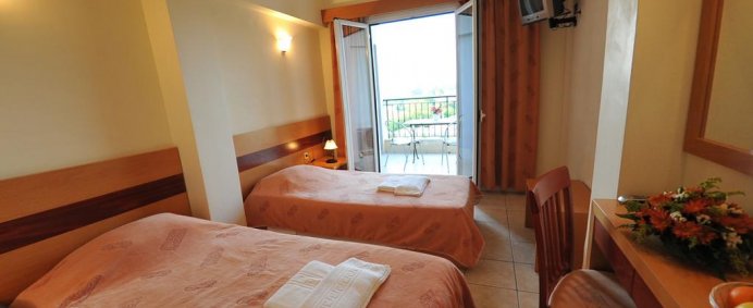 Hotel HELLINIS 3* - Insula CORFU, Grecia. - Photo 8